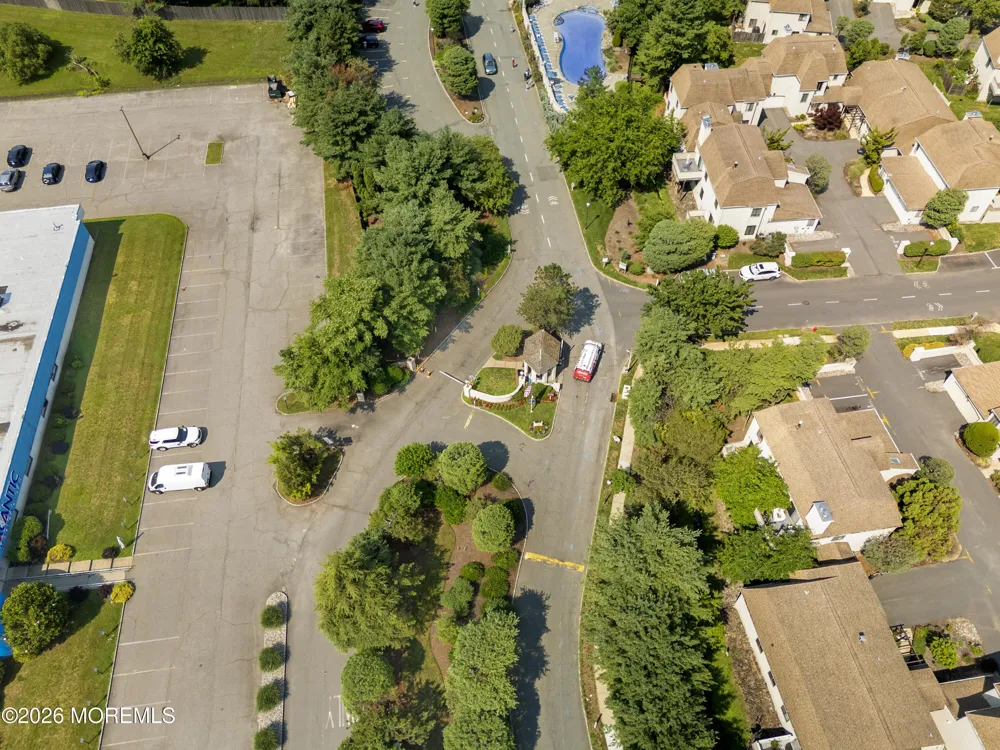 124 Park Gate Drive Edison, NJ 08820