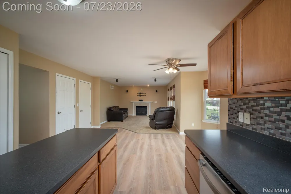 10117 Island Lake Drive Taylor City, MI 48180