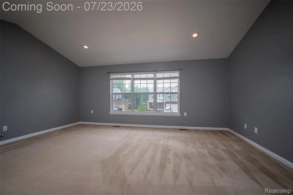10117 Island Lake Drive Taylor City, MI 48180