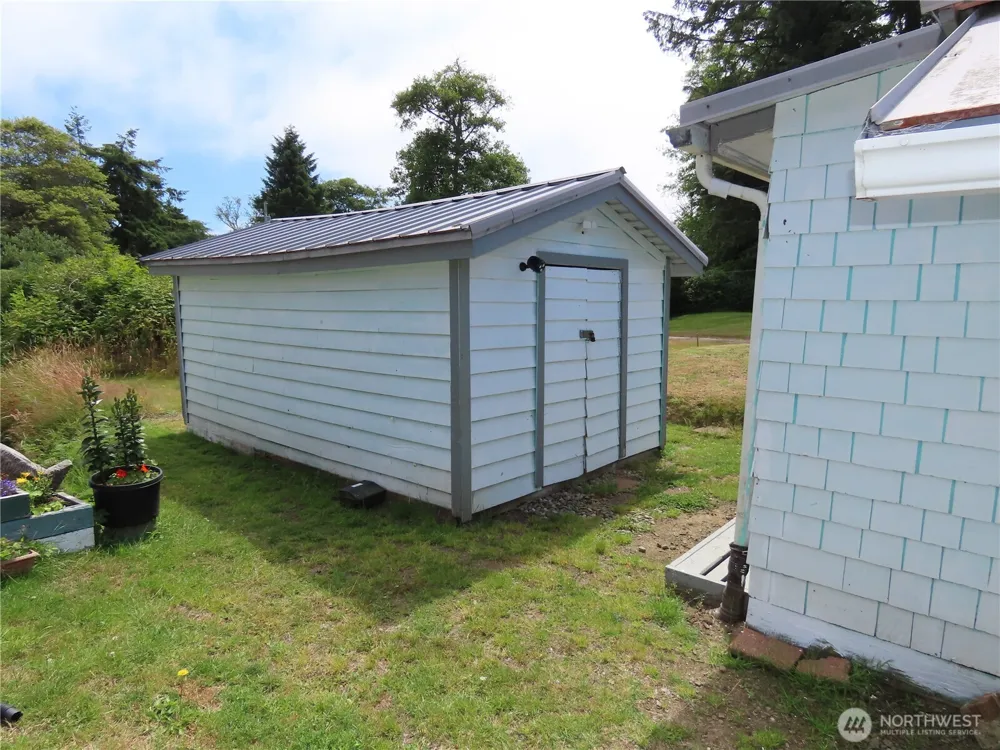 1664 Schmid Road Grayland, WA 98547