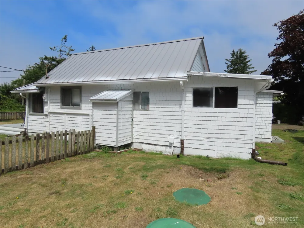 1664 Schmid Road Grayland, WA 98547