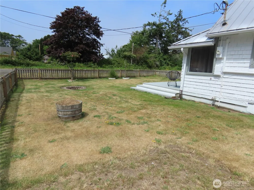 1664 Schmid Road Grayland, WA 98547