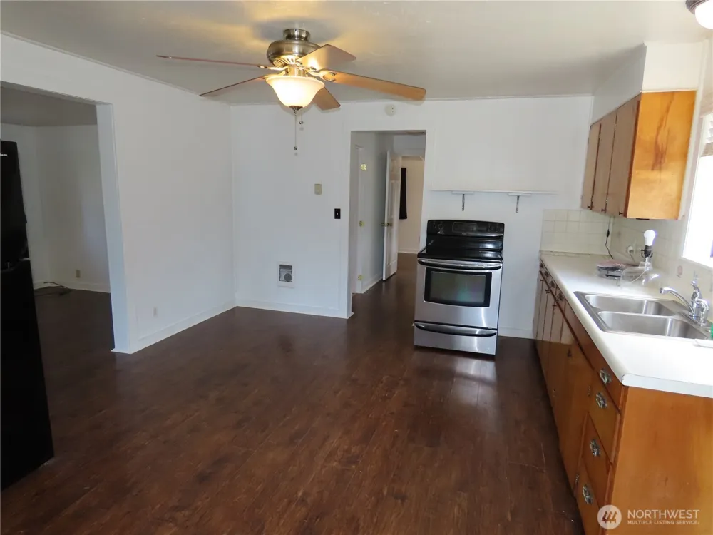 1664 Schmid Road Grayland, WA 98547