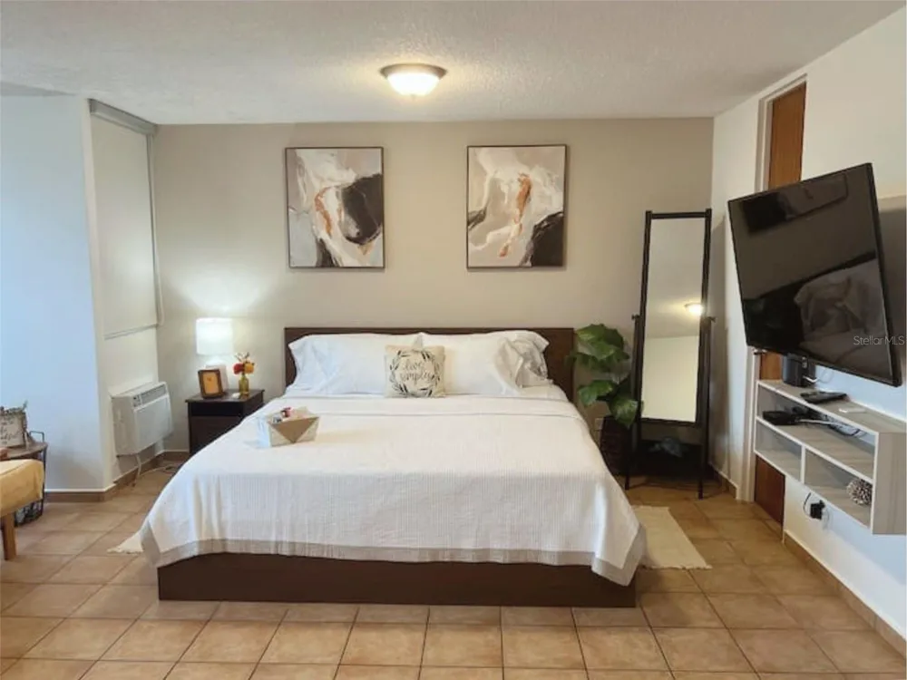 1479 ASHFORD AVE. CONDO. CONDADO DEL MAR #812 San Juan, PR 00907