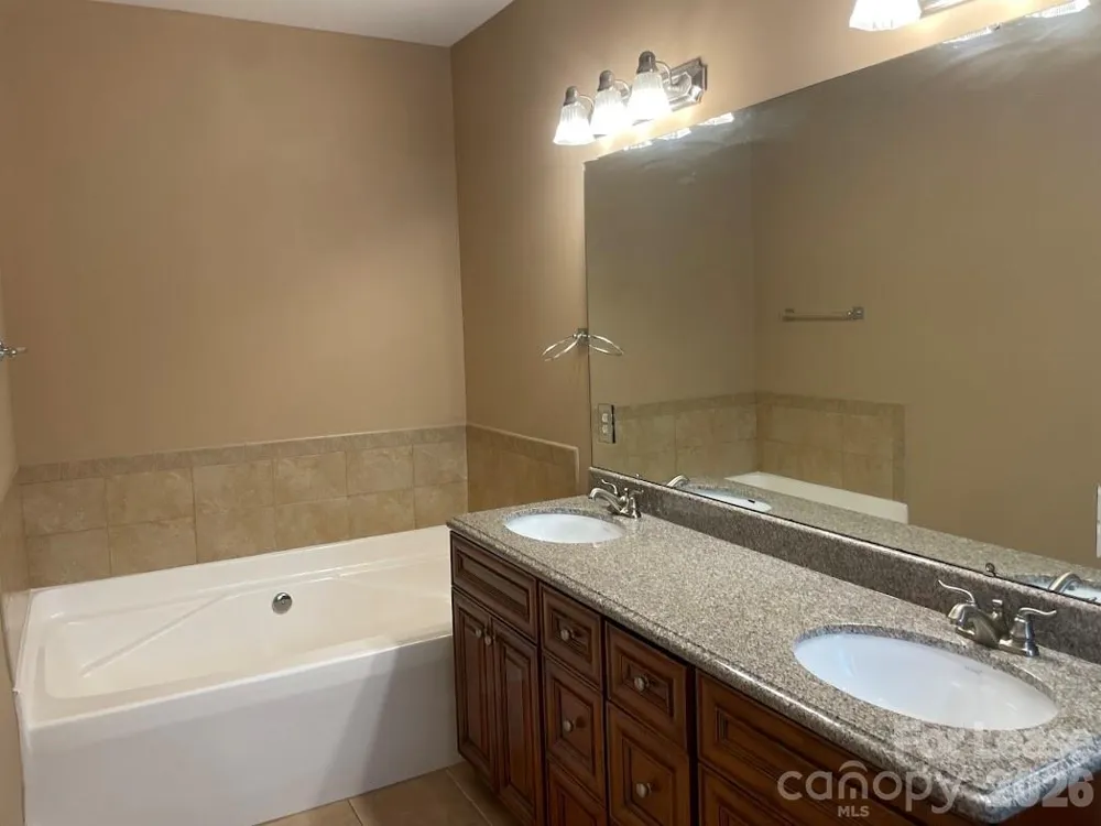15314 S Birkdale Commons Parkway Huntersville, NC 28078