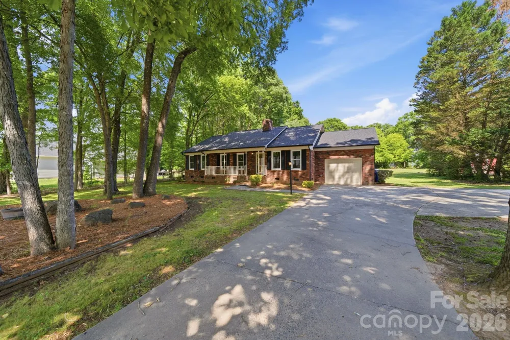 617 Autumn Drive Harrisburg, NC 28075