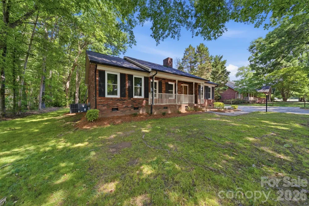 617 Autumn Drive Harrisburg, NC 28075