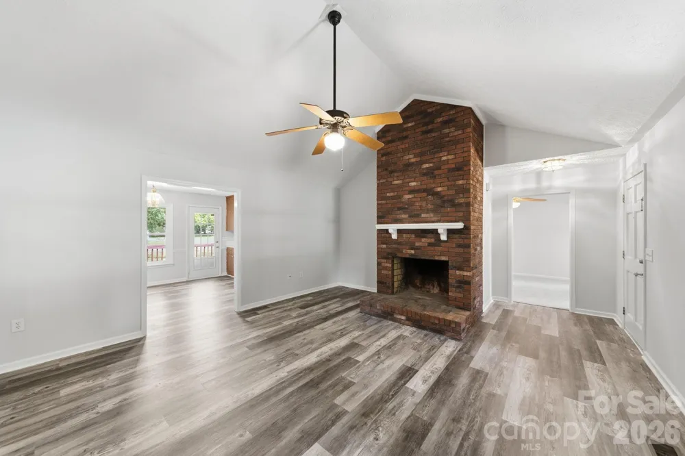617 Autumn Drive Harrisburg, NC 28075