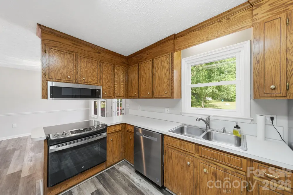 617 Autumn Drive Harrisburg, NC 28075