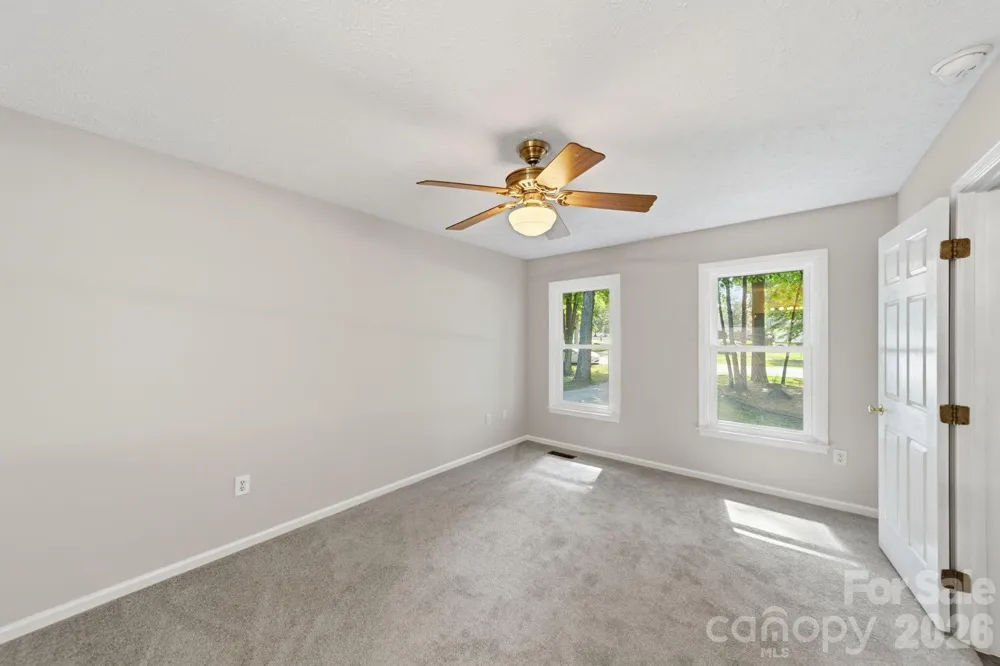 617 Autumn Drive Harrisburg, NC 28075
