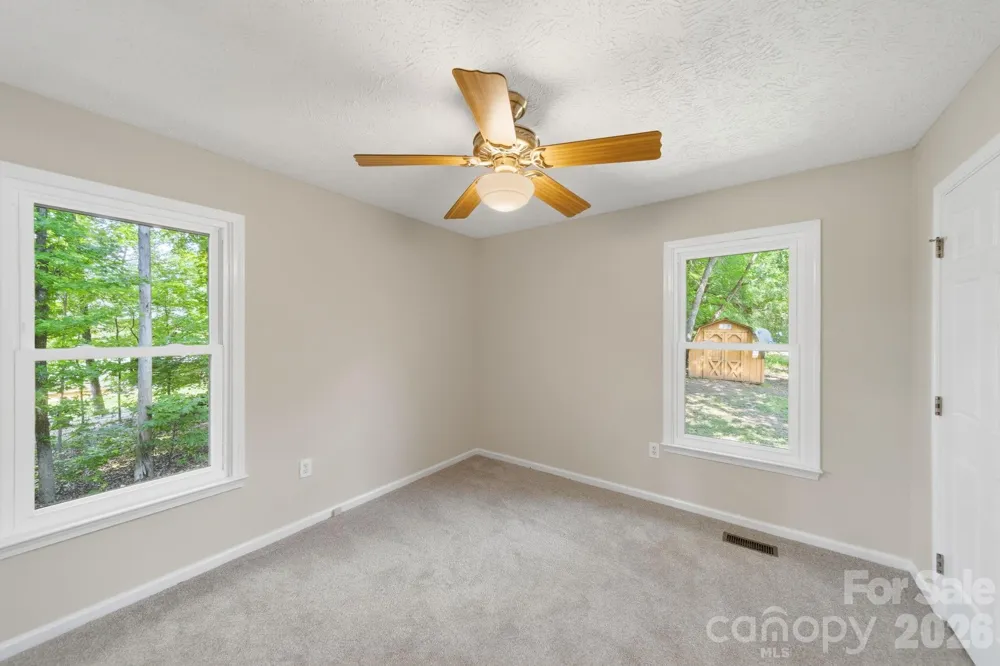 617 Autumn Drive Harrisburg, NC 28075