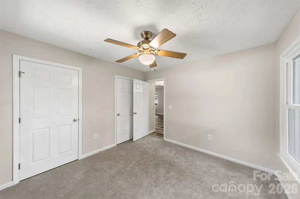 617 Autumn Drive Harrisburg, NC 28075