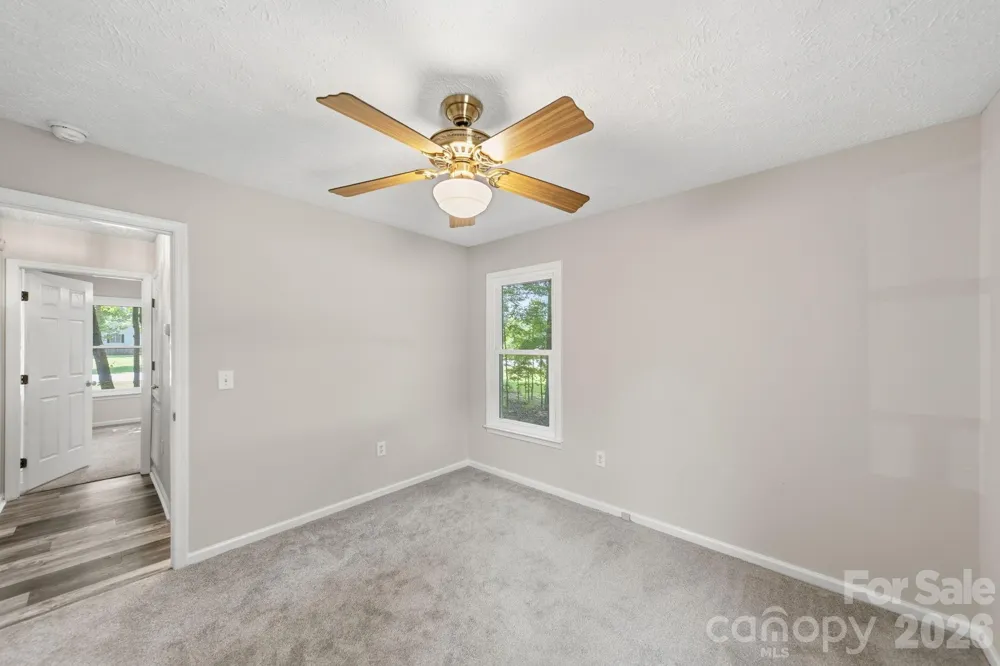 617 Autumn Drive Harrisburg, NC 28075