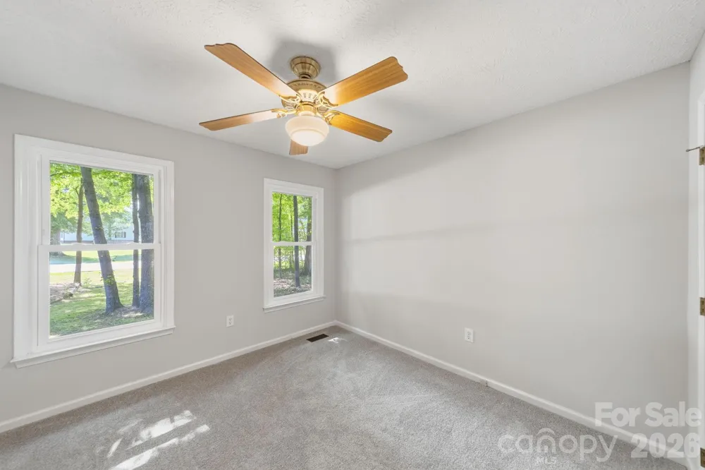 617 Autumn Drive Harrisburg, NC 28075