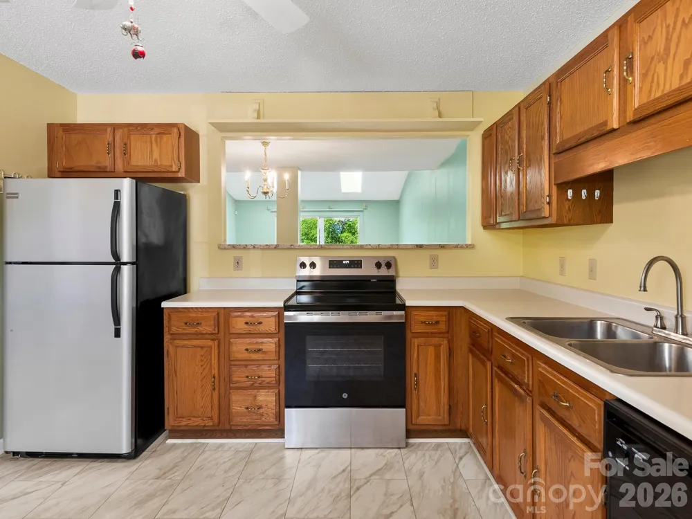 3404 Florham Place Asheville, NC 28806