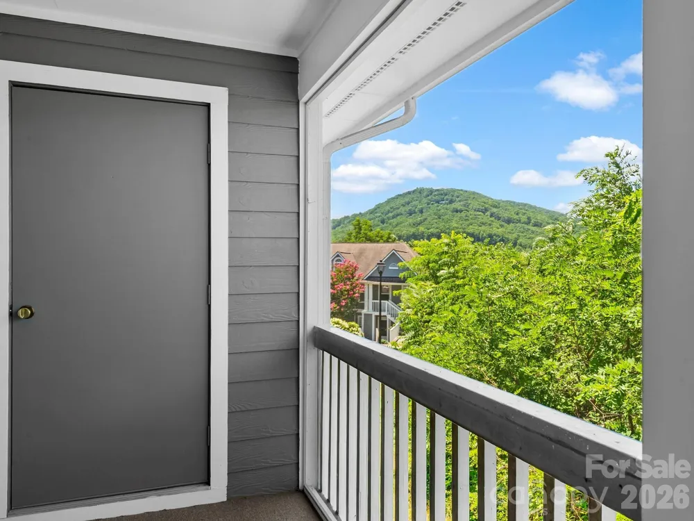 3404 Florham Place Asheville, NC 28806