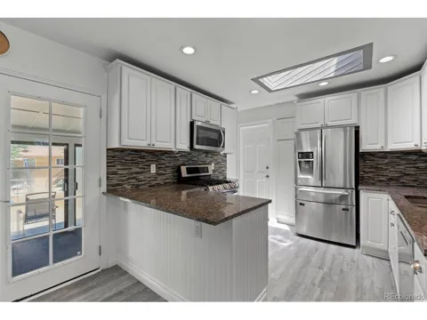 659 S Newark Court