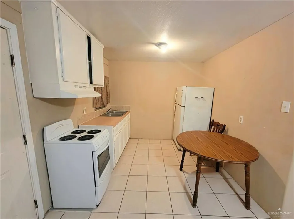 164 W US Highway 83 Highway Rio Grande City, TX 78582