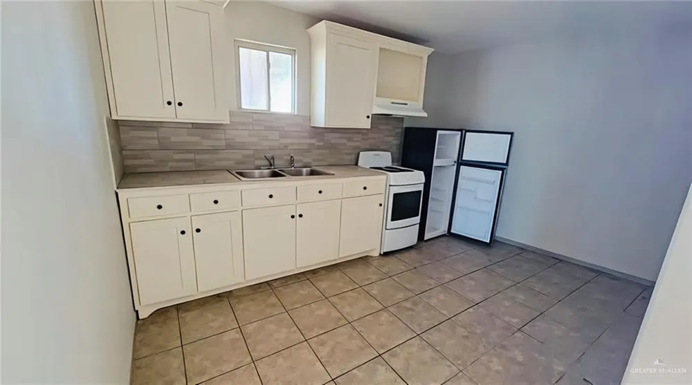 164 W US Highway 83 Highway Rio Grande City, TX 78582