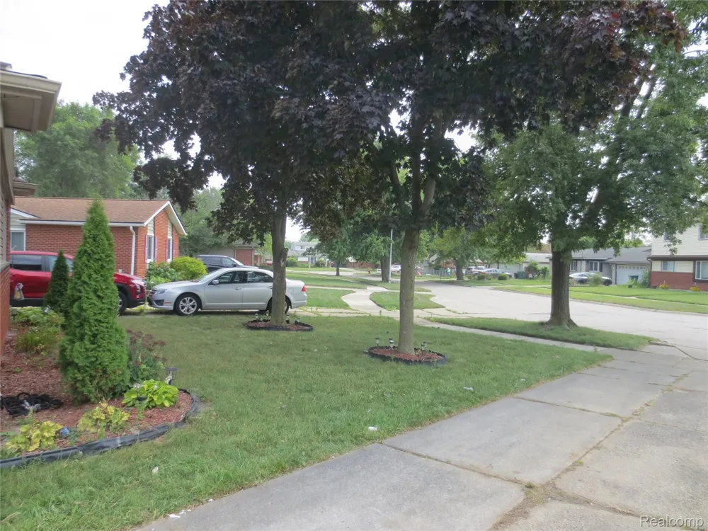 34600 Michelle Drive Romulus City, MI 48174