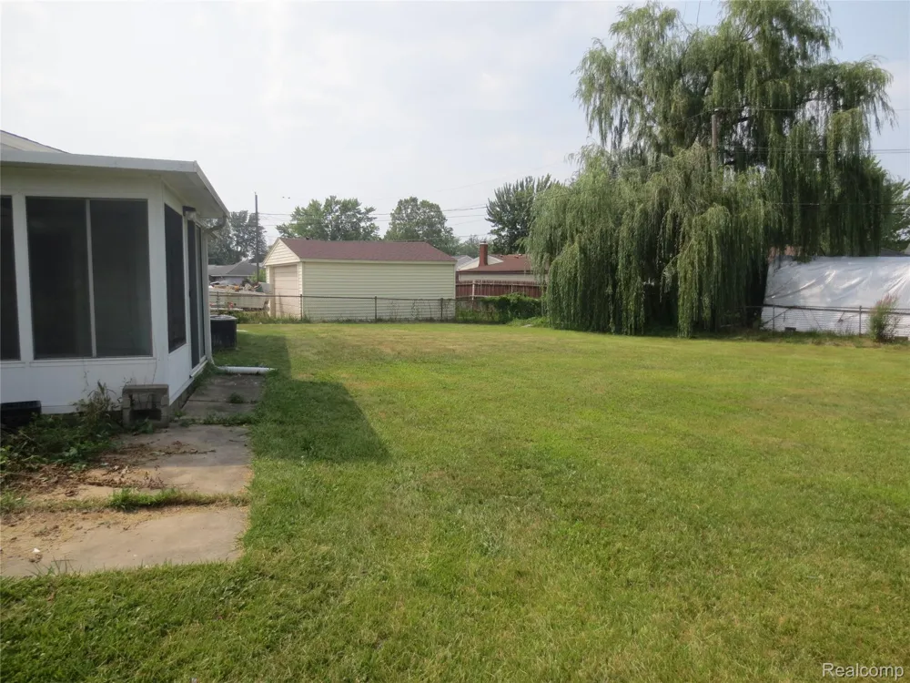 34600 Michelle Drive Romulus City, MI 48174