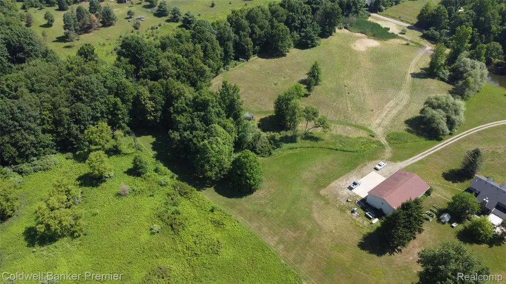 3975 Hagerman Road Addison Township, MI 48367