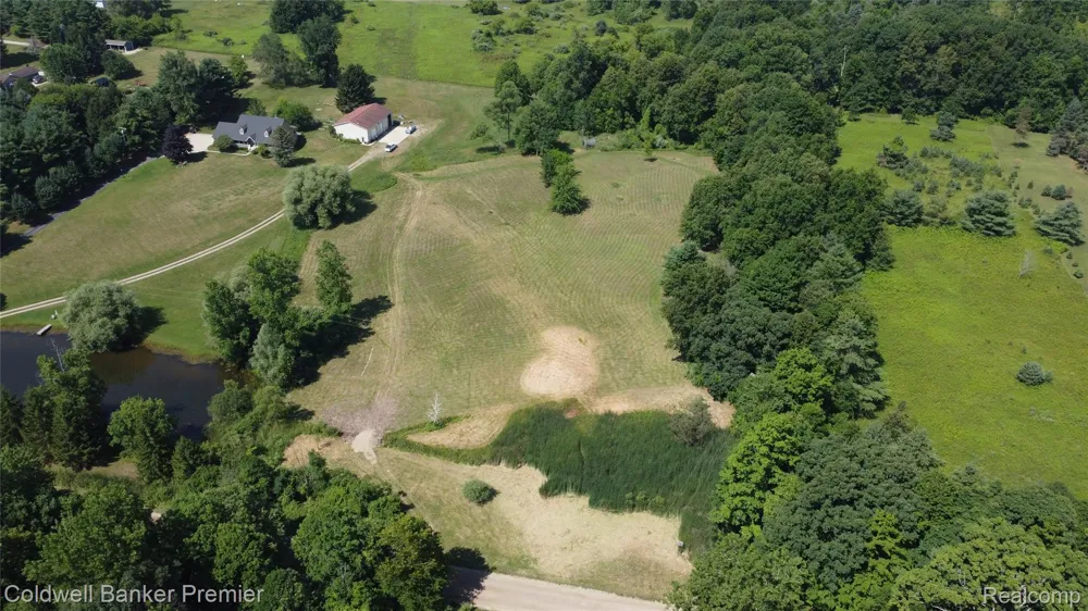 3975 Hagerman Road Addison Township, MI 48367