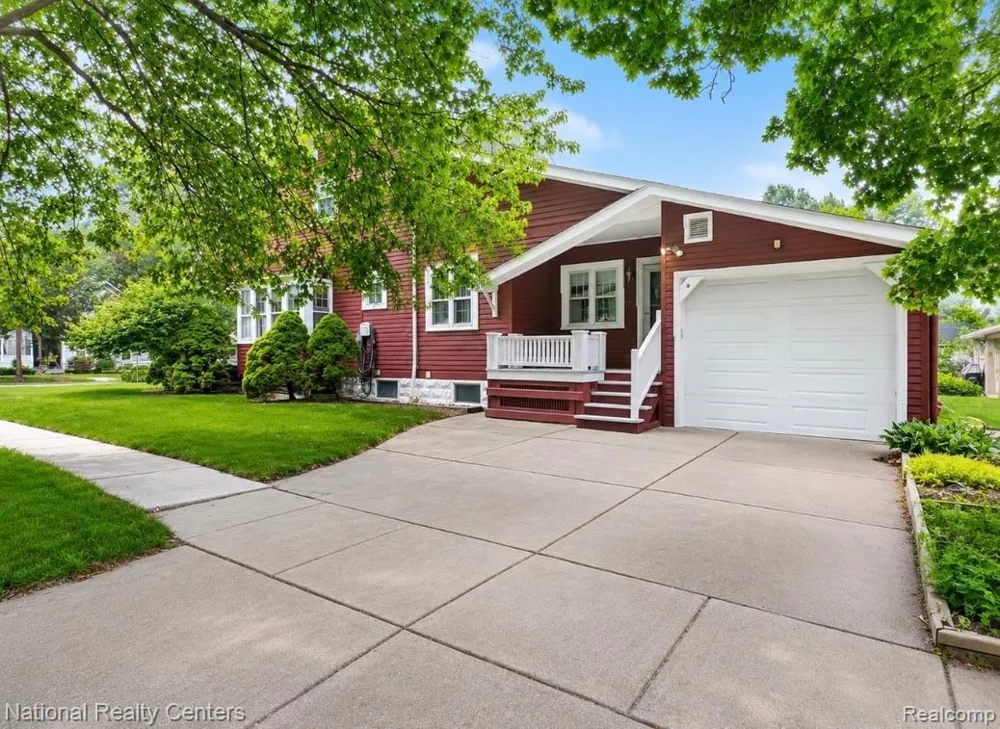 229 Linden Street Northville City, MI 48167