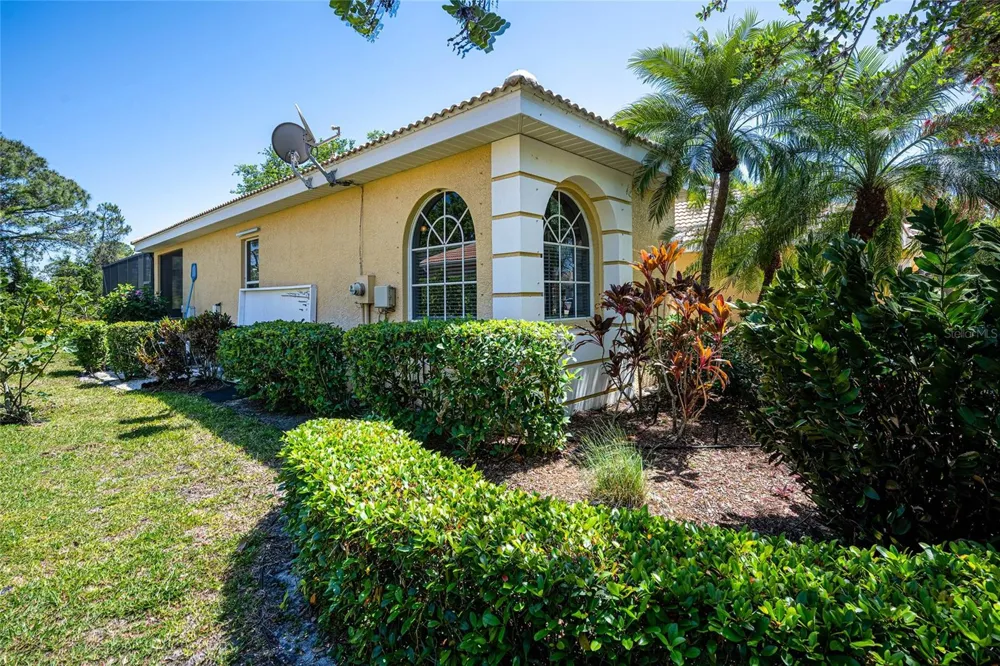 956 SCHERER WAY Osprey, FL 34229