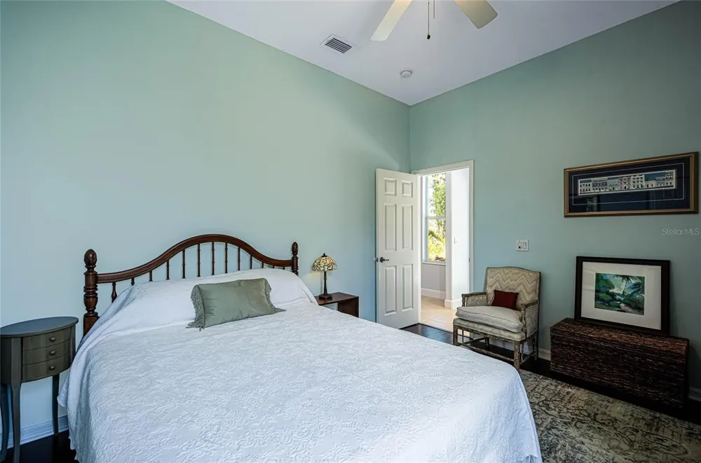 956 SCHERER WAY Osprey, FL 34229