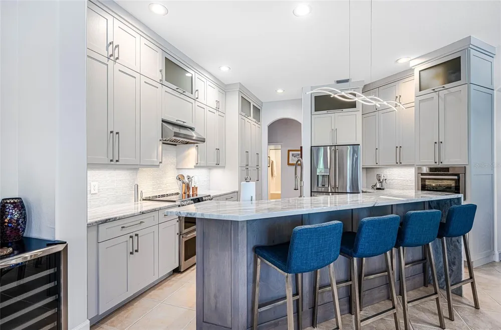 956 SCHERER WAY Osprey, FL 34229