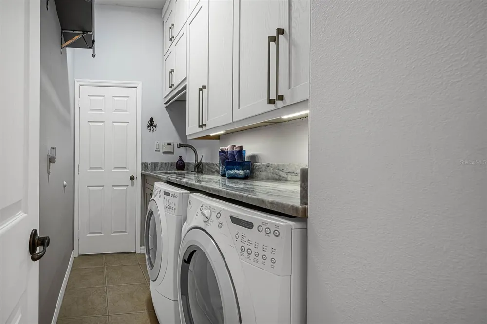 956 SCHERER WAY Osprey, FL 34229