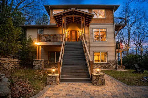 425 FLAT TOP MOUNTAIN ROAD