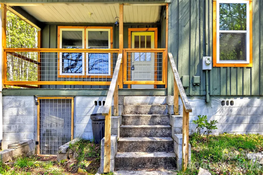 488 Cad Campbell Road Bakersville, NC 28705