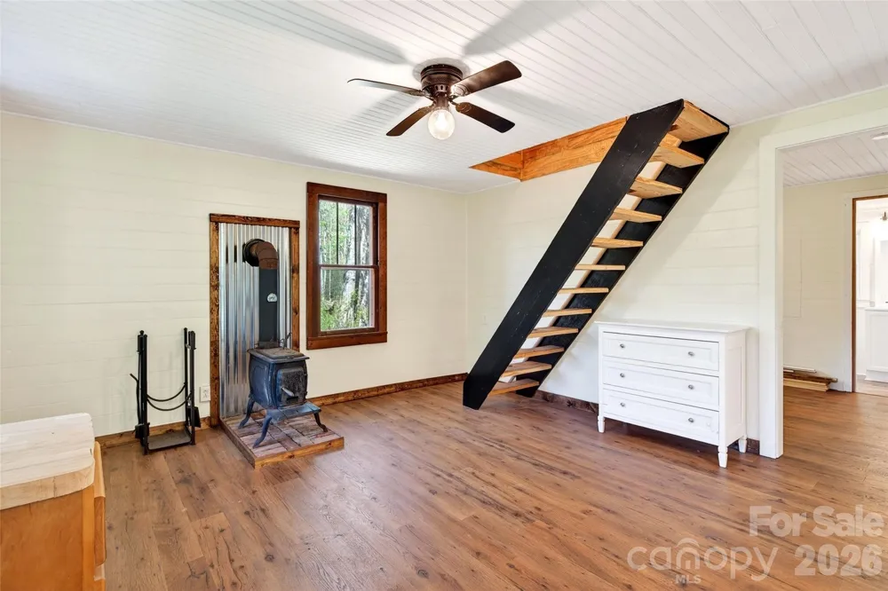 488 Cad Campbell Road Bakersville, NC 28705