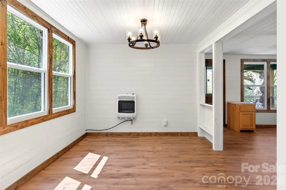 488 Cad Campbell Road Bakersville, NC 28705