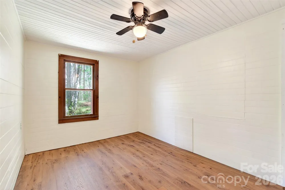 488 Cad Campbell Road Bakersville, NC 28705