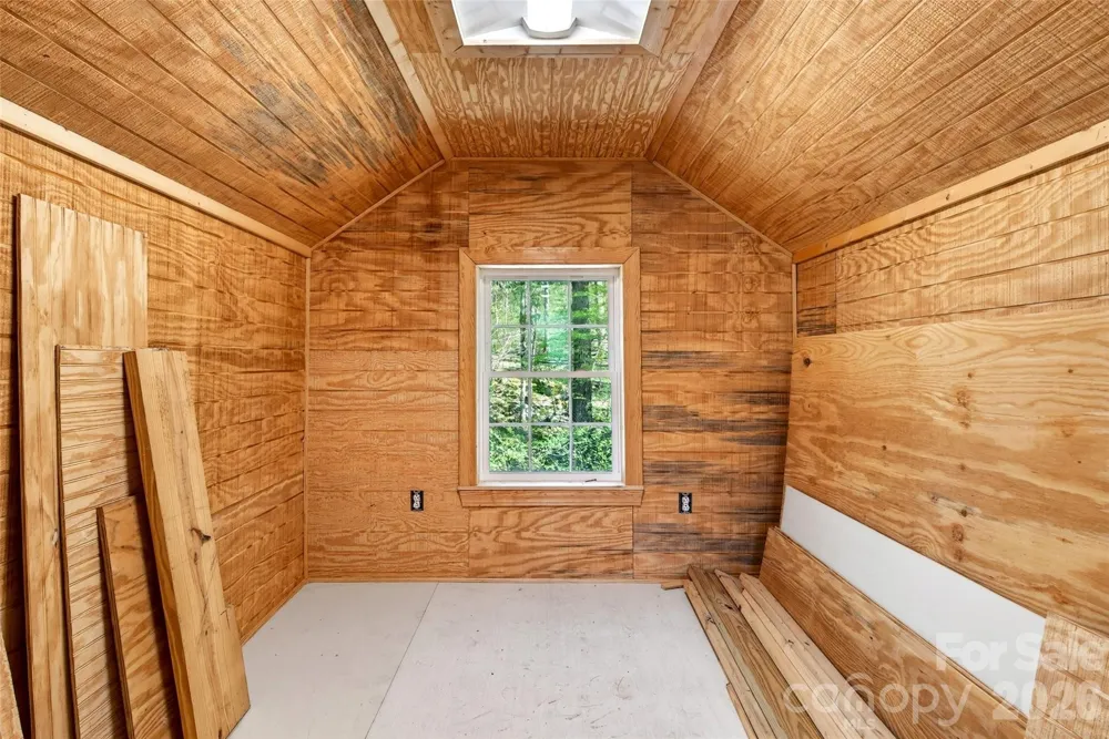 488 Cad Campbell Road Bakersville, NC 28705