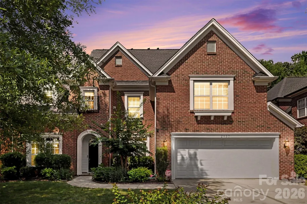 2400 River Oaks Drive Waxhaw, NC 28173
