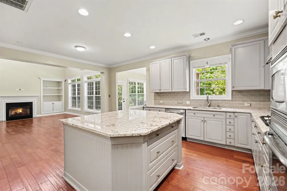 2400 River Oaks Drive Waxhaw, NC 28173