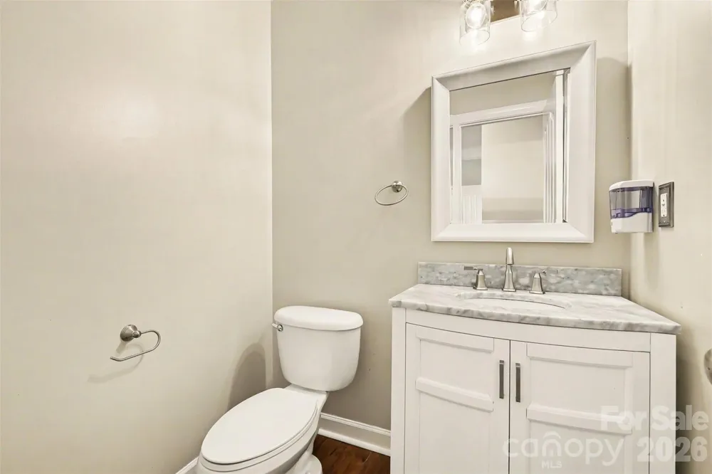 2400 River Oaks Drive Waxhaw, NC 28173