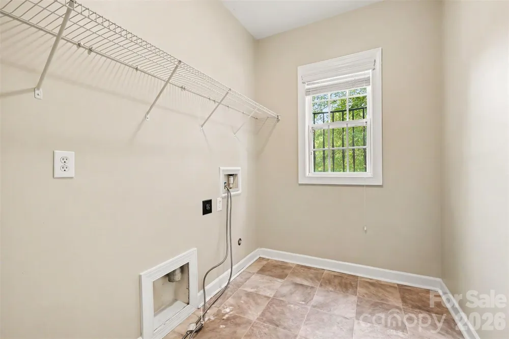 2400 River Oaks Drive Waxhaw, NC 28173