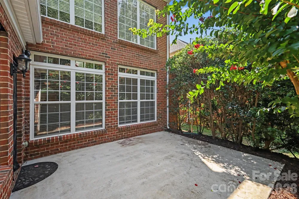 2400 River Oaks Drive Waxhaw, NC 28173