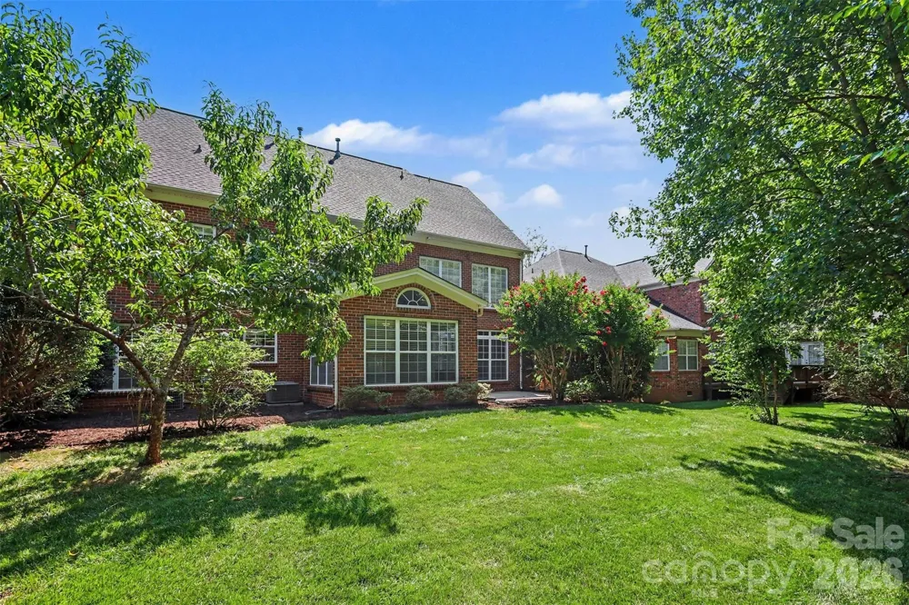 2400 River Oaks Drive Waxhaw, NC 28173
