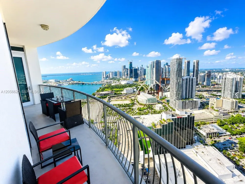 1750 Bayshore Dr #5614 Miami, FL 33132
