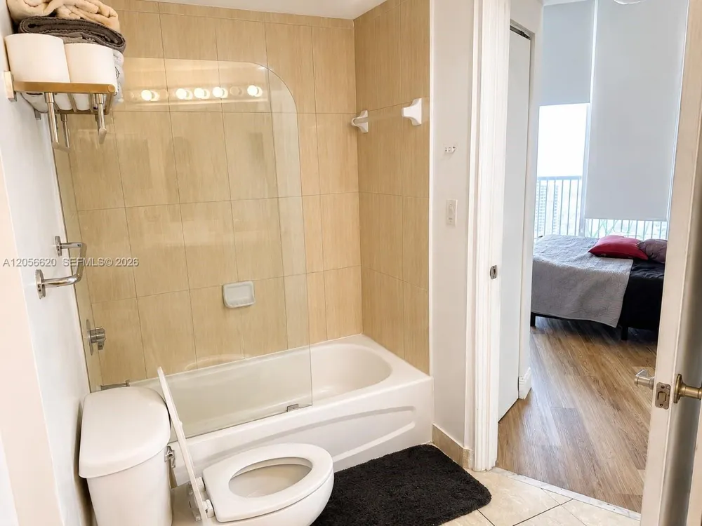 1750 Bayshore Dr #5614 Miami, FL 33132