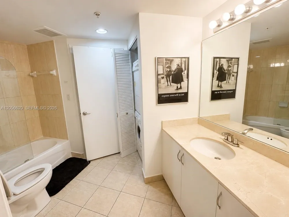 1750 Bayshore Dr #5614 Miami, FL 33132