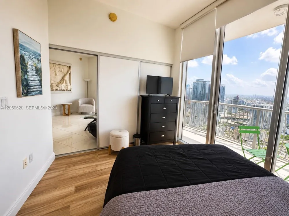 1750 Bayshore Dr #5614 Miami, FL 33132