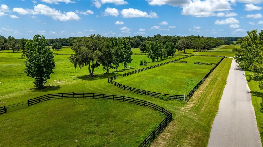 SE 159TH LN. Summerfield, FL 34491