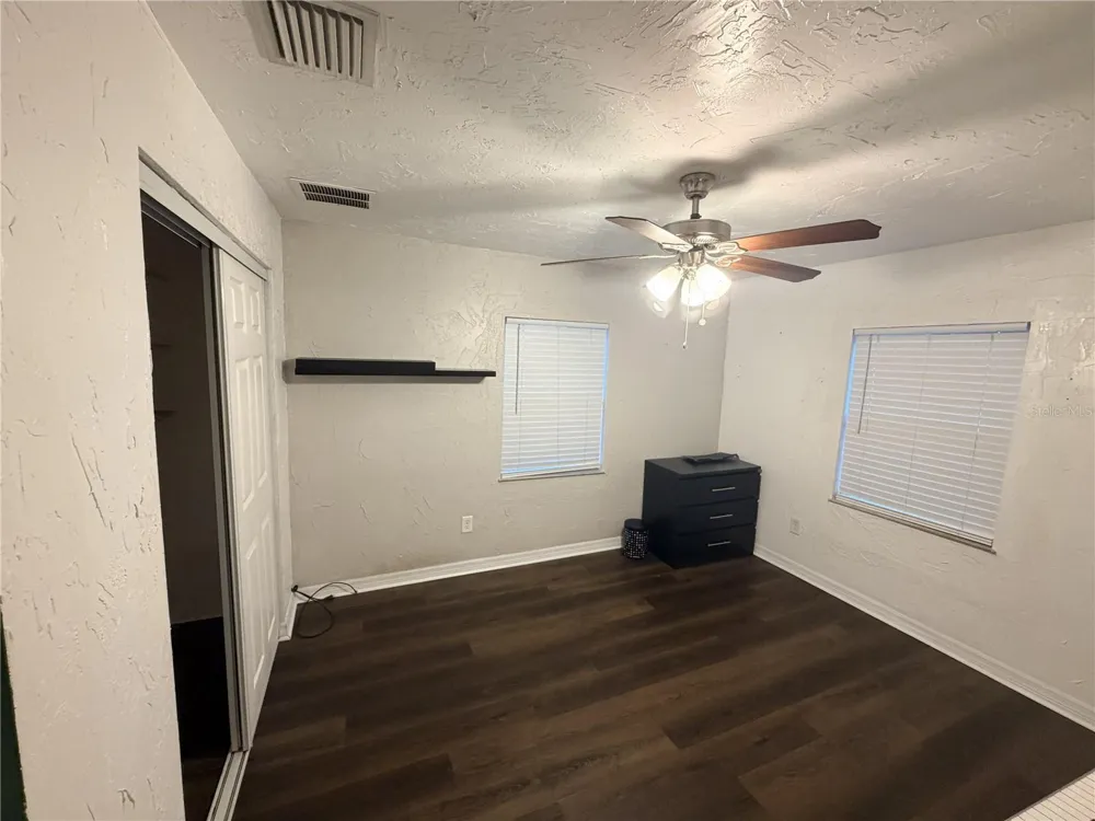 1707 W COMANCHE AVENUE Tampa, FL 33603